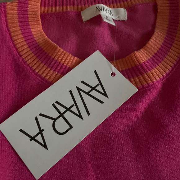 Pink ruffled sweater new - Picture 2 of 4